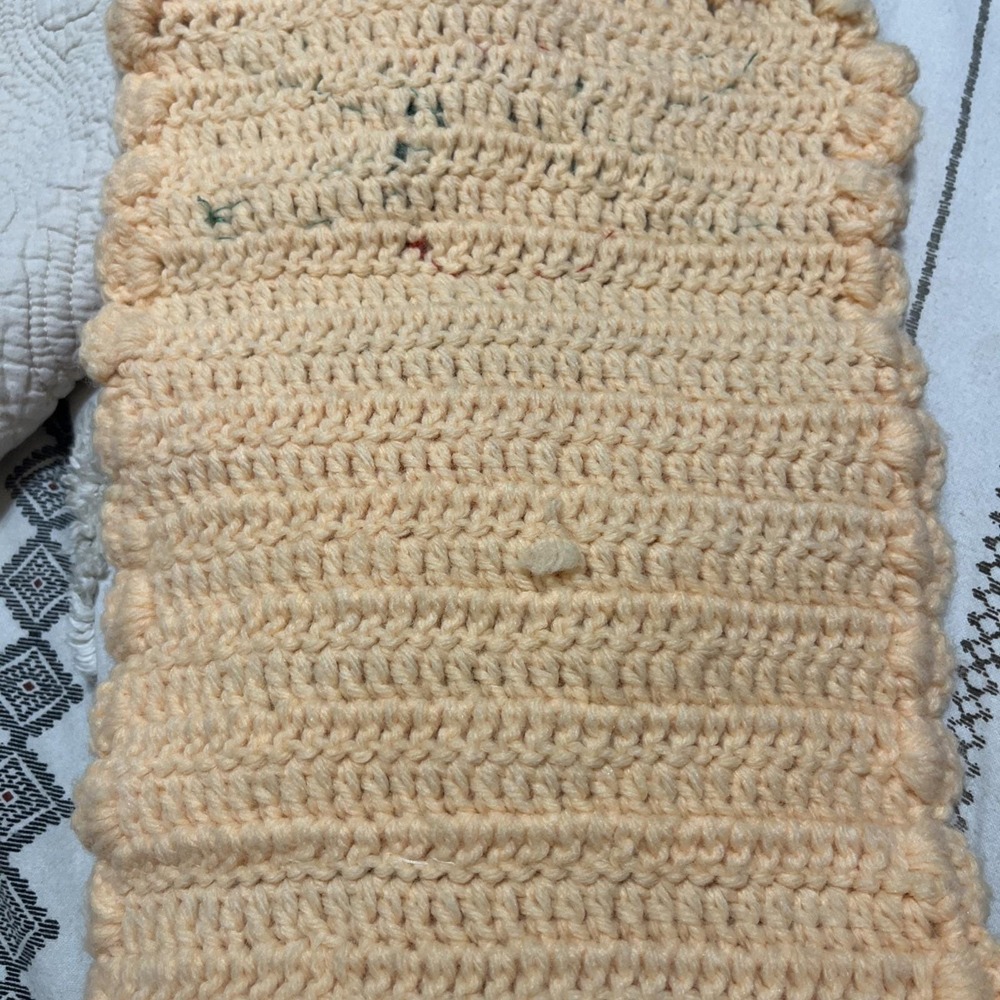 VTG Handmade Crochet Letter Card Mail Holder Peach With Flowers 3 Pocket - Picture 7 of 8